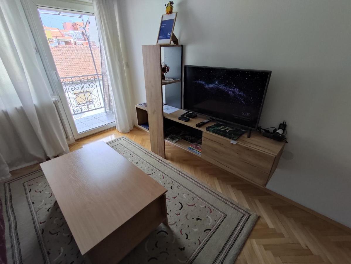 Woody Apartment Novi Sad Exterior foto